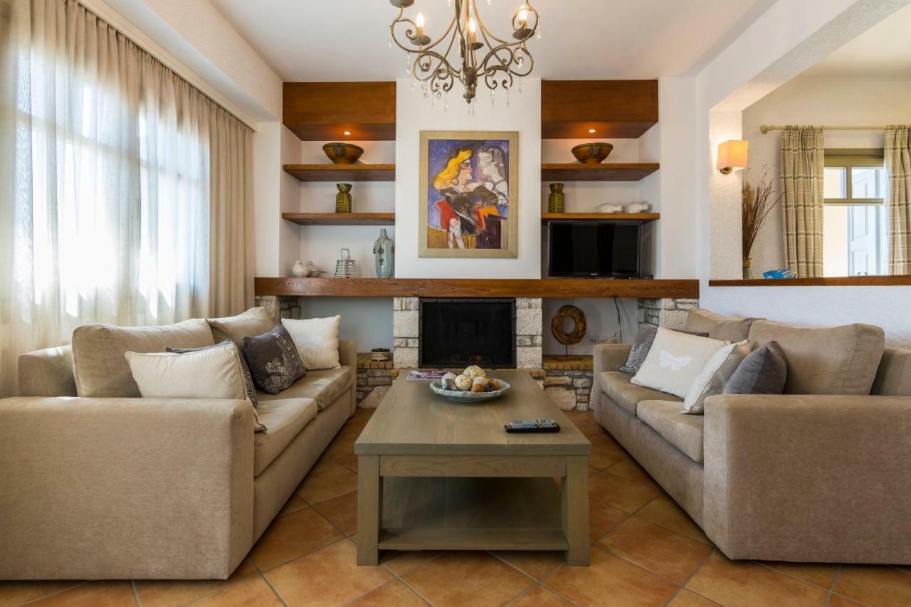 Elaia Villas ปีตาโกเรโย ภายนอก รูปภาพ